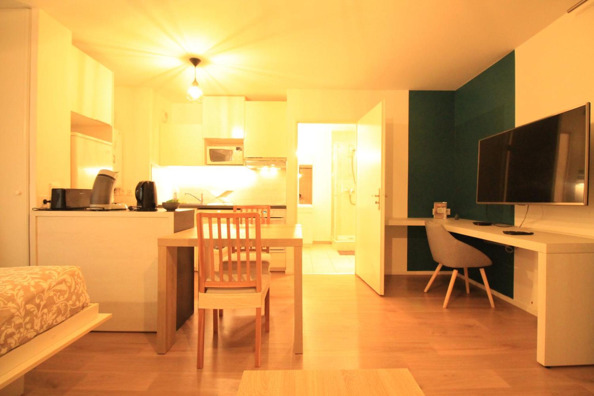Disponible - Appartement Entier Neuf - 8Mn A Pied Rer C Paris, Parking Rue Gratuit, En Face Hopital D'Arpajon, Balcon Prive, Matelas Bultex 160X200, Ascenseur, Acces Pmr, Centre Ville A Pied エクステリア 写真